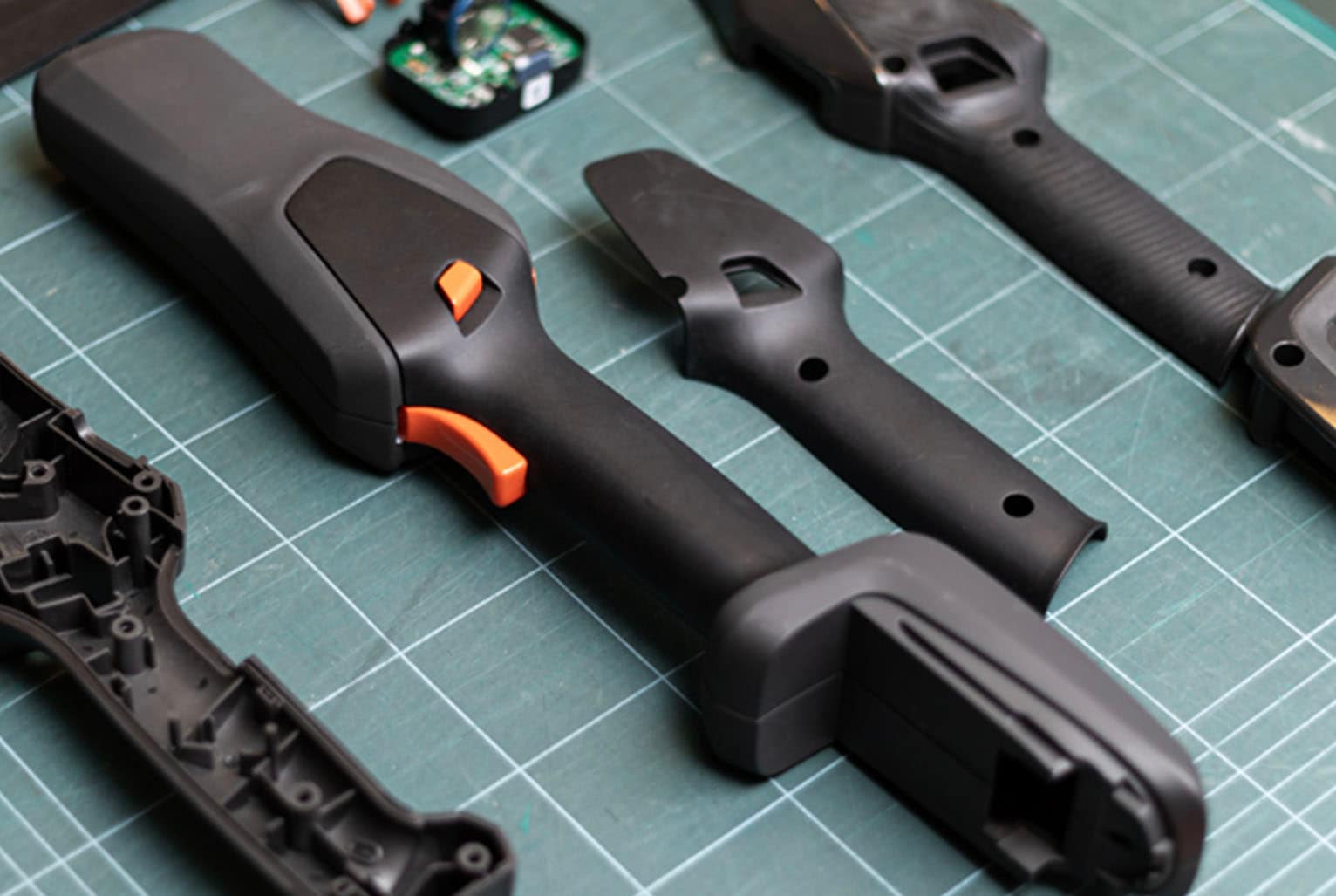 Untitled-1_0007s_0002_aspiregrid09