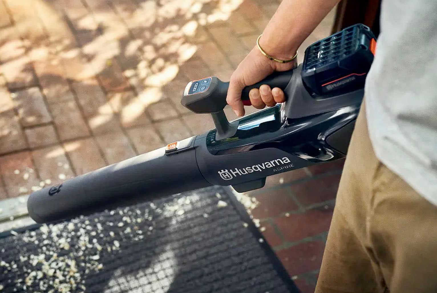 Untitled-1_0007s_0003_Layer-5